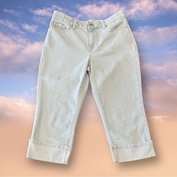 Style & Co Size 4 Petite Cuffed Light Blue Jean Capris - Picture 2 of 5